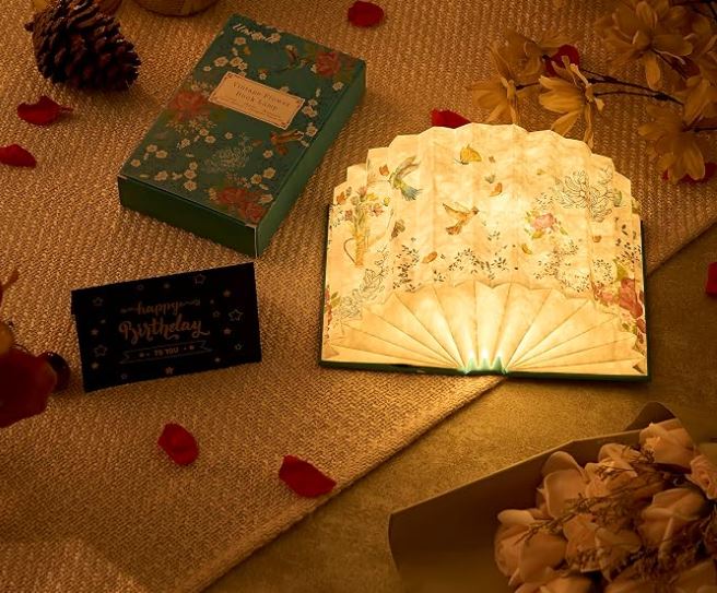 Uniwolk Flower Book Lamp 
